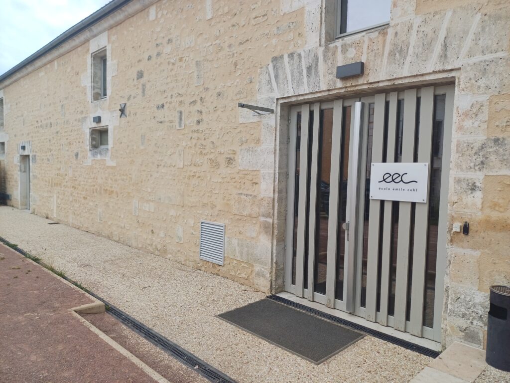 Les métamorphoses des sites industriels : les écoles Émile Cohl et MediaSchool